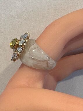 Vintage Floral Crystal Sunburst Cocktail Ring - Marbled Scarf Ring Slide